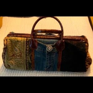 Clever Carriage Satchel Bag 💋Flash Sale💋 Today Only- PRICE Firm